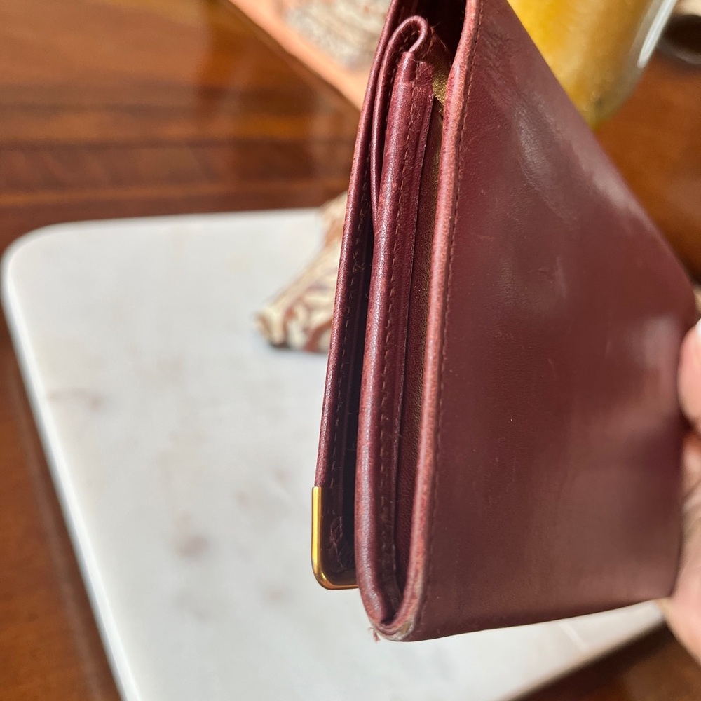 Cartier Paris Vintage Envelope Leather Clutch in Bordeaux w/Kisslock Gold Detail - Picture 15 of 16